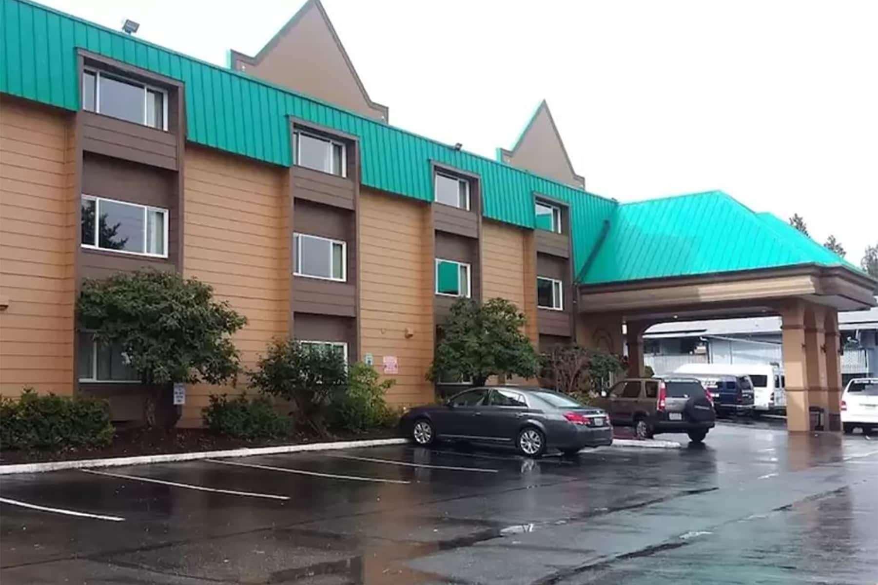 Sutton Suites Hotel SeaTac Exterior foto